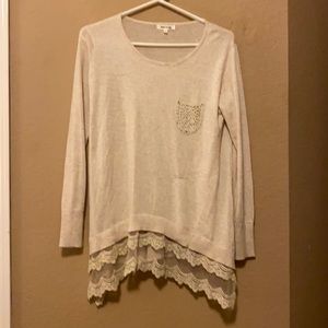 Long sleeve shirt with lace
